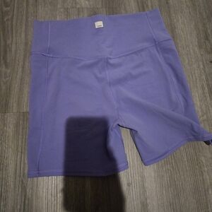 Vuori Women's Studio Pocket Shorts in Ultra Violet